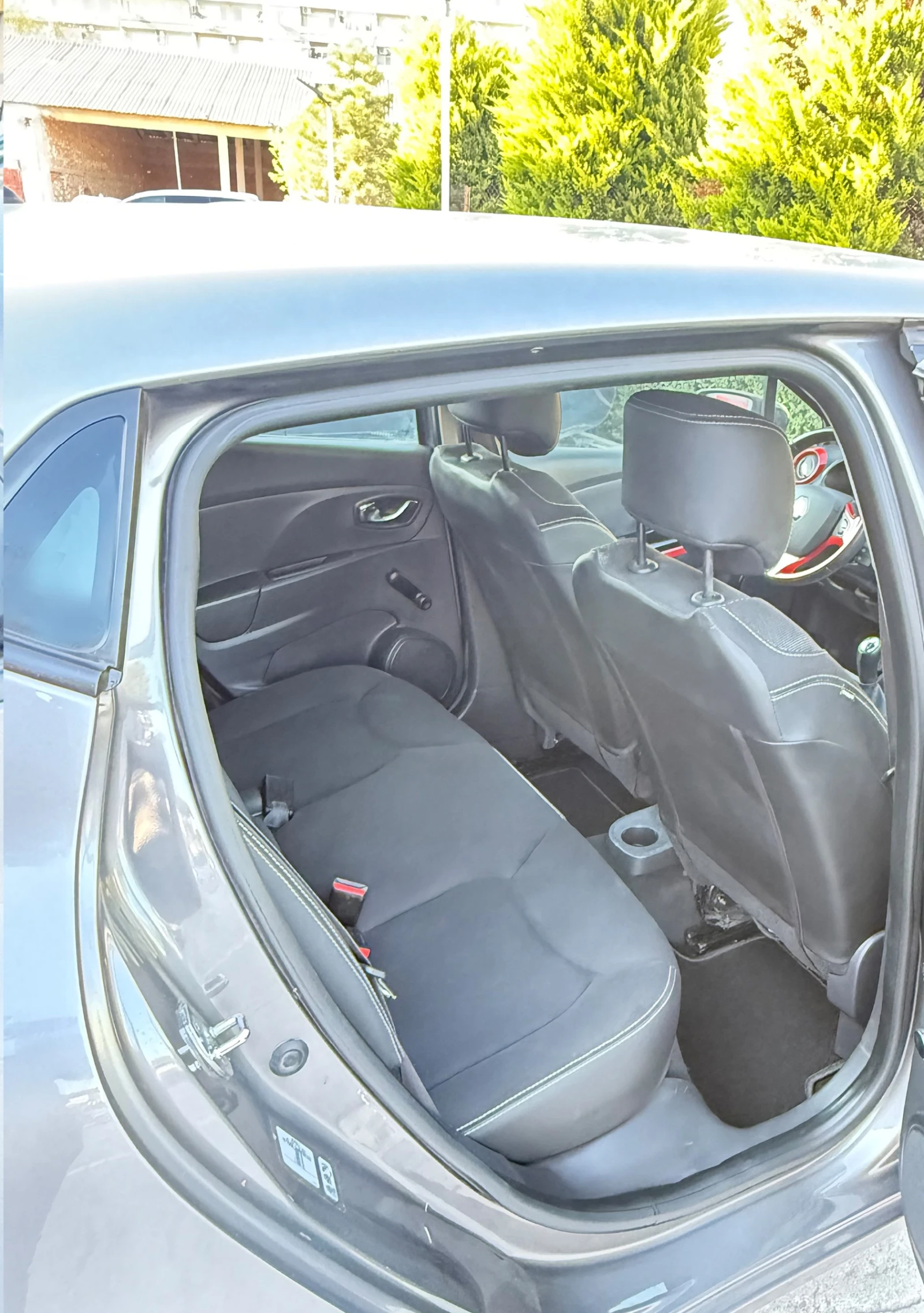 Renault Clio 1.5dci 90�.� | Mobile.bg � ����������� 9