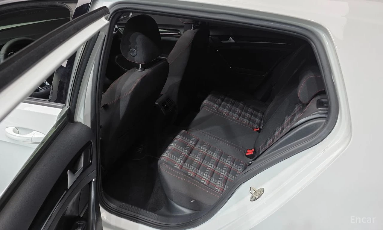 VW Golf * 2.0GTI* EXTREME EDITION* DSG* ПАНОРАМА* ПОДГРЕВ*, снимка 11 - Автомобили и джипове - 54497433