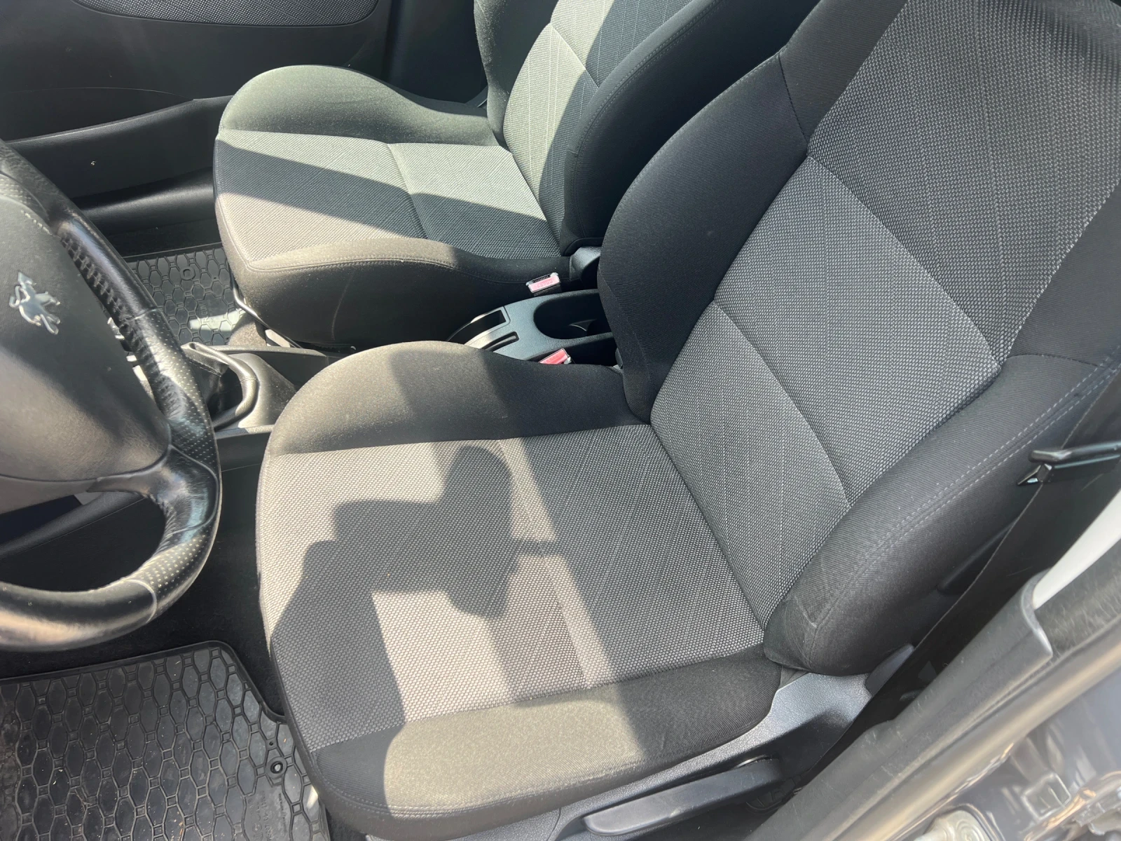 Peugeot 207 1.6, снимка 12 - Автомобили и джипове - 54666791