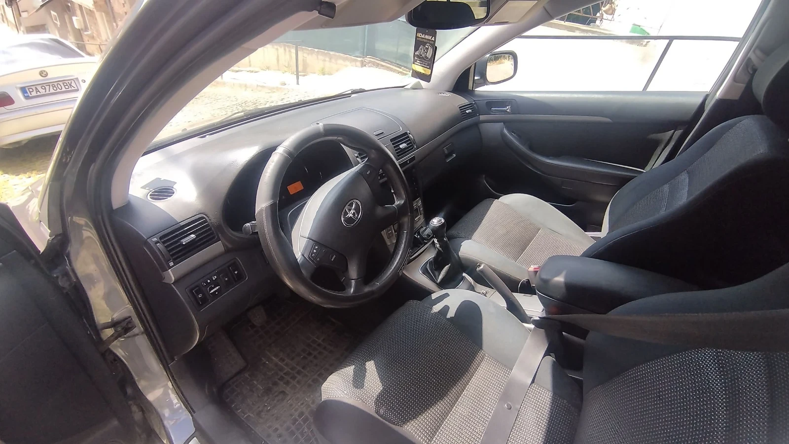 Toyota Avensis, снимка 4 - Автомобили и джипове - 54724965