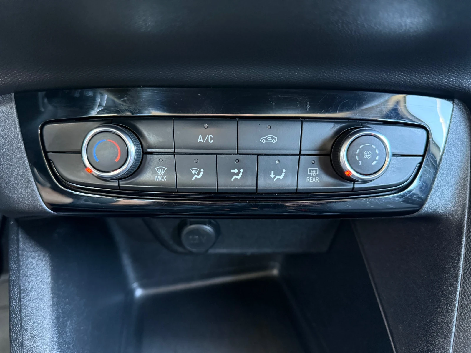 Opel Corsa * 1.5 * F-EDITION* SERVICE BOOK* 119 000 KM* COC*  | Mobile.bg � ����������� 14