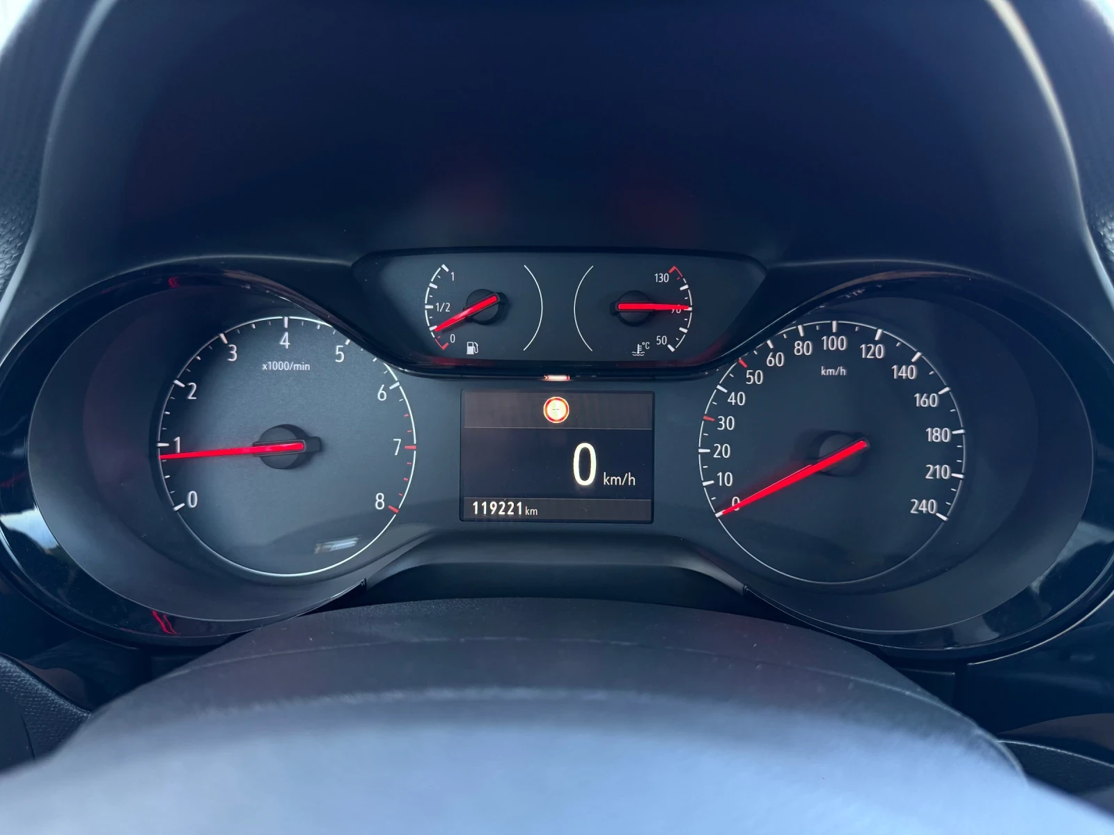 Opel Corsa * 1.5 * F-EDITION* SERVICE BOOK* 119 000 KM* COC*  | Mobile.bg � ����������� 12
