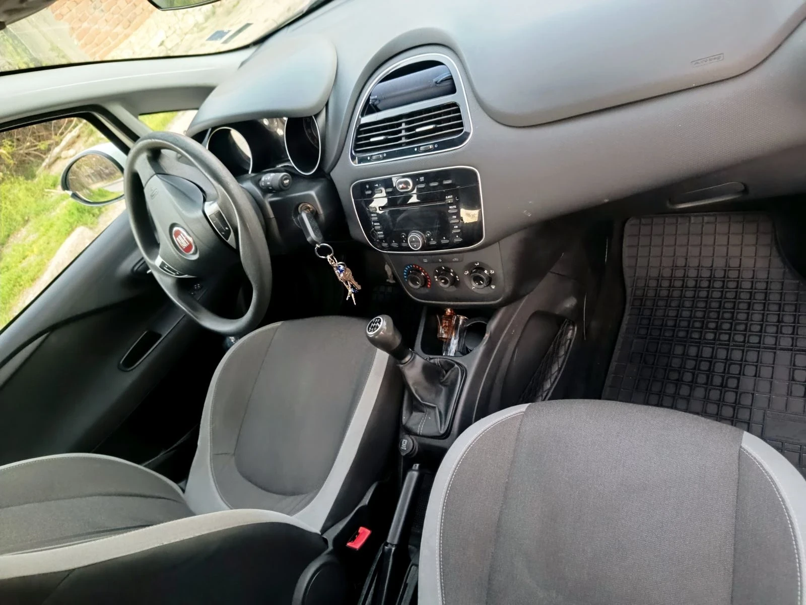 Fiat Punto, снимка 6 - Автомобили и джипове - 55437059