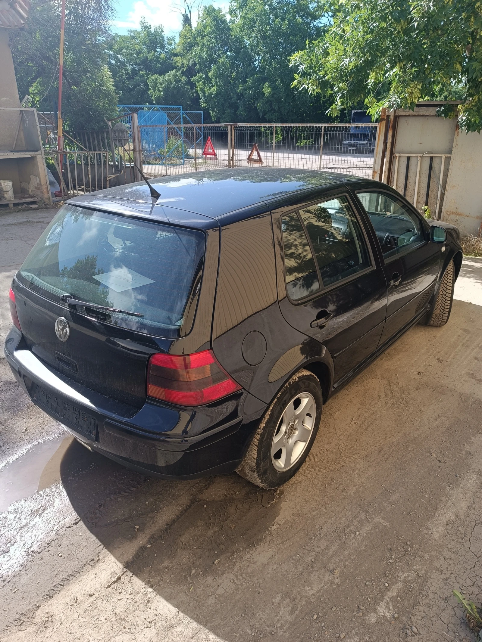 VW Golf 4, снимка 6 - Автомобили и джипове - 56074200