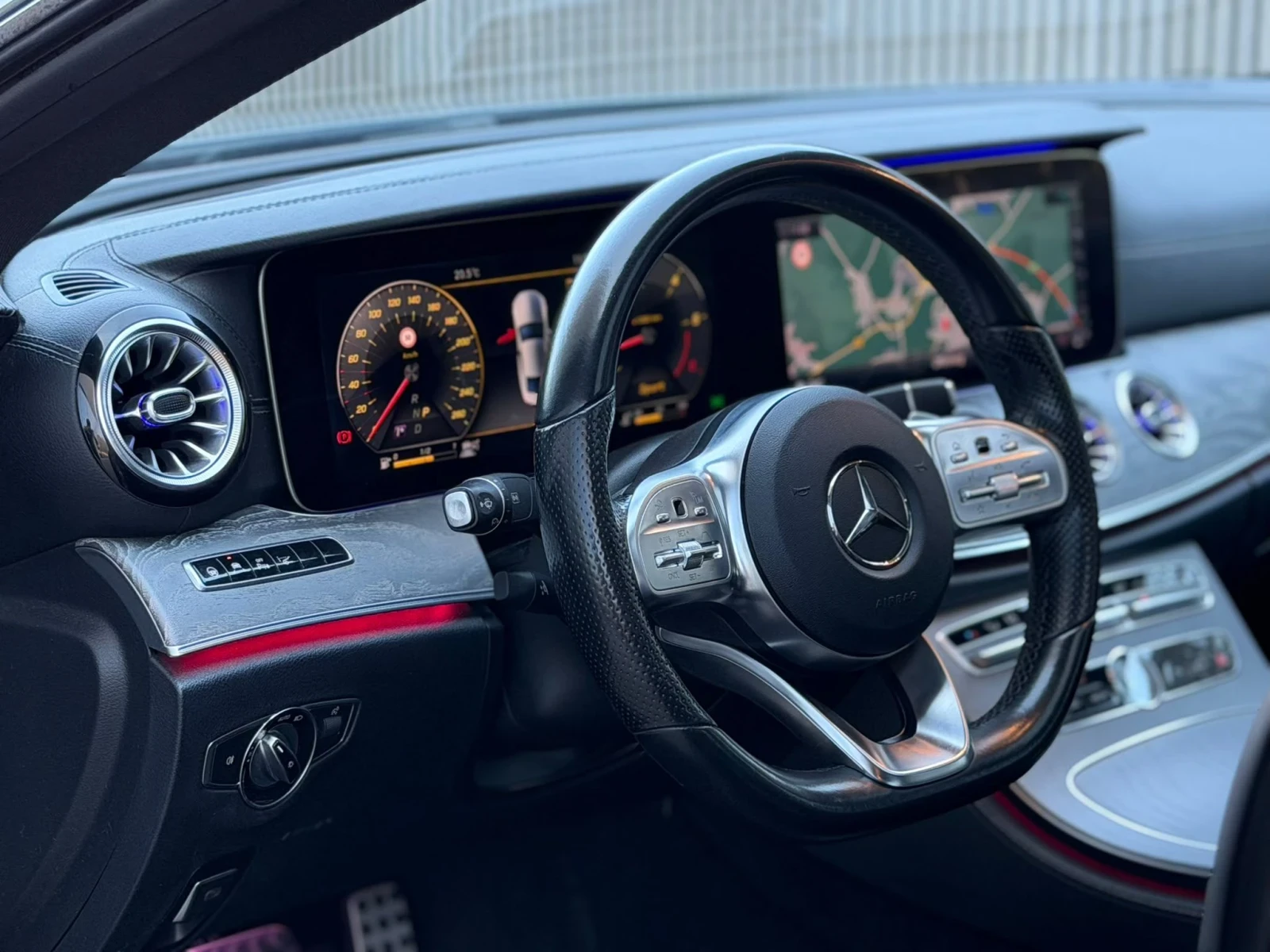 Mercedes-Benz CLS 400 Очакван ВCLS400d 4MATIC AMG Line / BURMESTER / 360, снимка 11 - Автомобили и джипове - 55648250