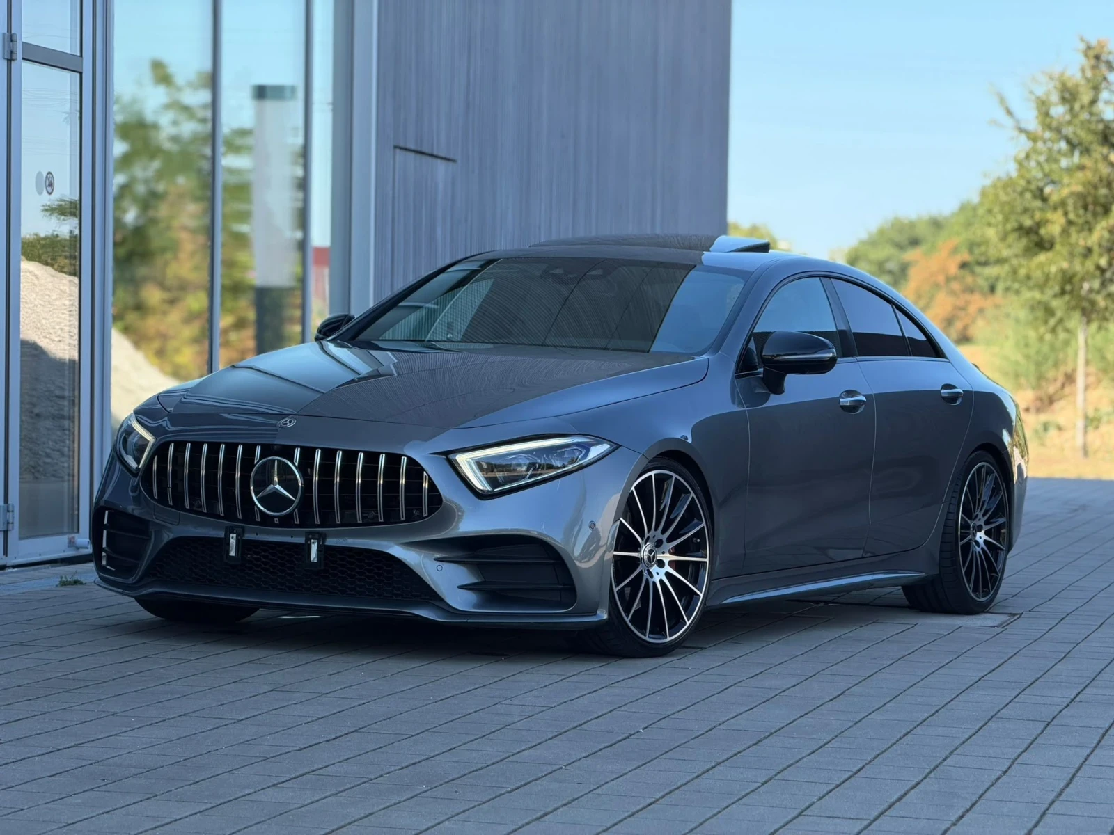 Mercedes-Benz CLS 400 Очакван ВCLS400d 4MATIC AMG Line / BURMESTER / 360, снимка 2 - Автомобили и джипове - 55648250
