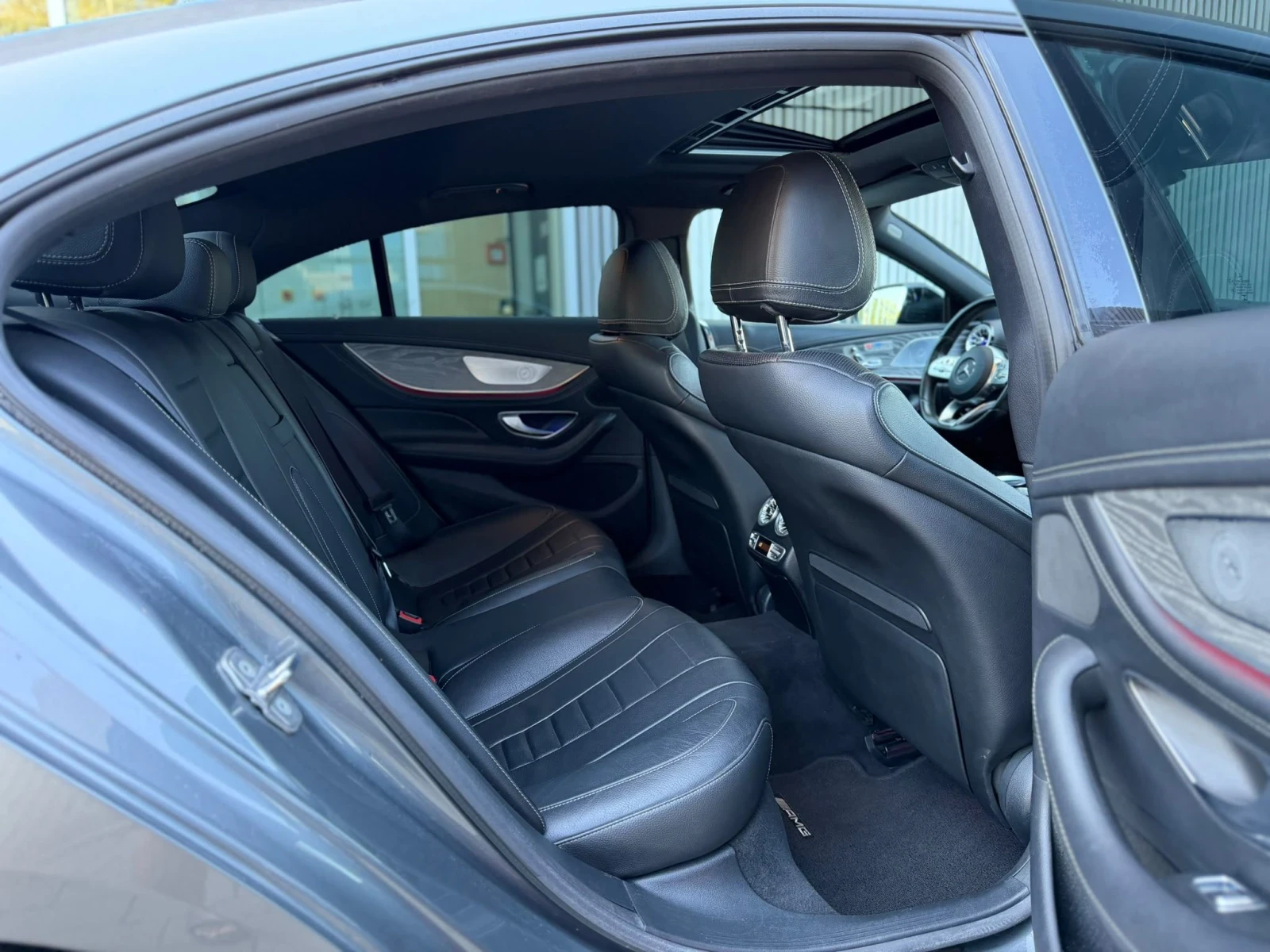 Mercedes-Benz CLS 400 Очакван ВCLS400d 4MATIC AMG Line / BURMESTER / 360, снимка 13 - Автомобили и джипове - 55648250