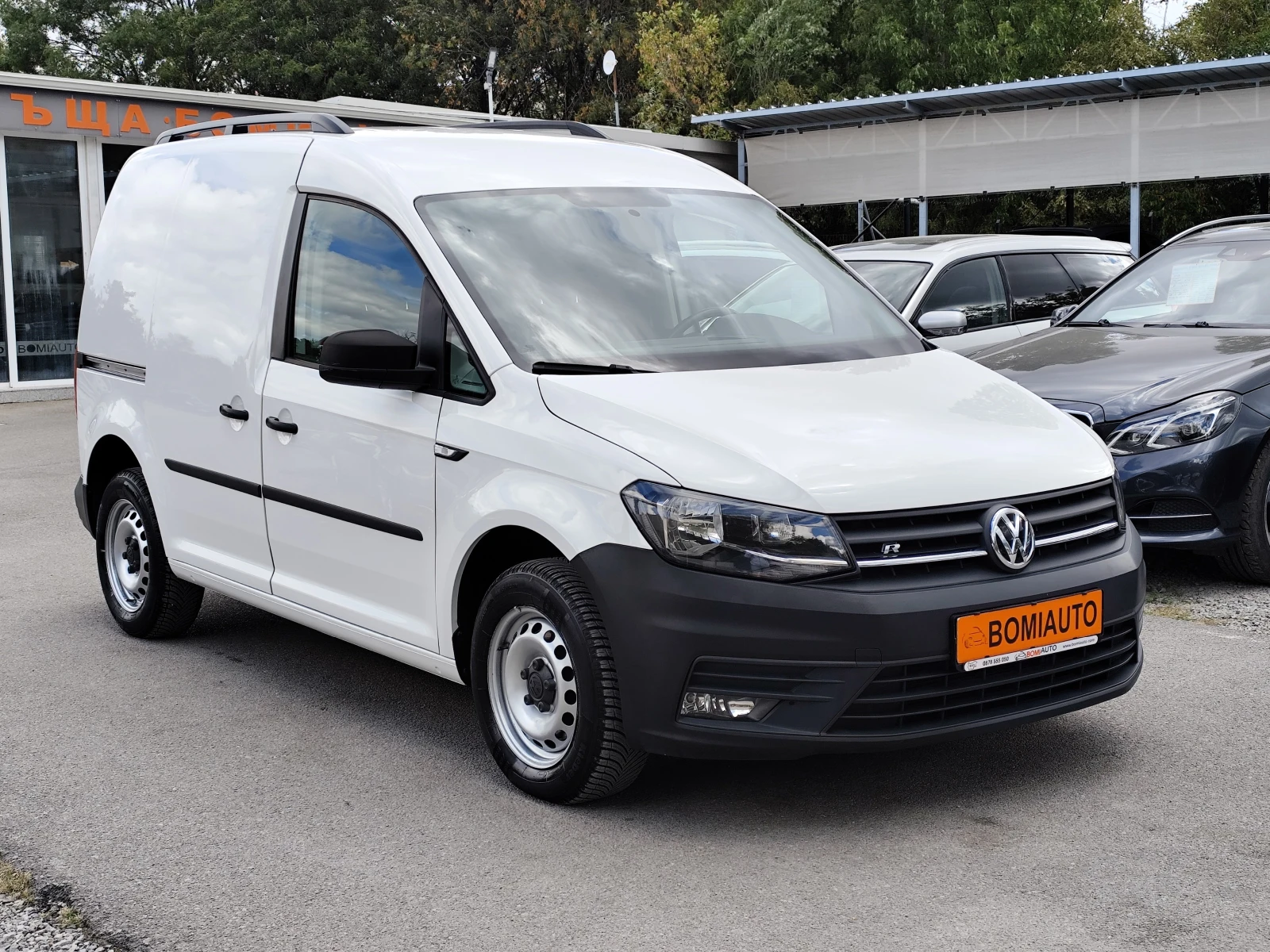 VW Caddy 2.0TDi/BUSINESS/АВОМАТИК/ KLIMA/2MECTA/EURO6D/, снимка 3 - Автомобили и джипове - 56193522