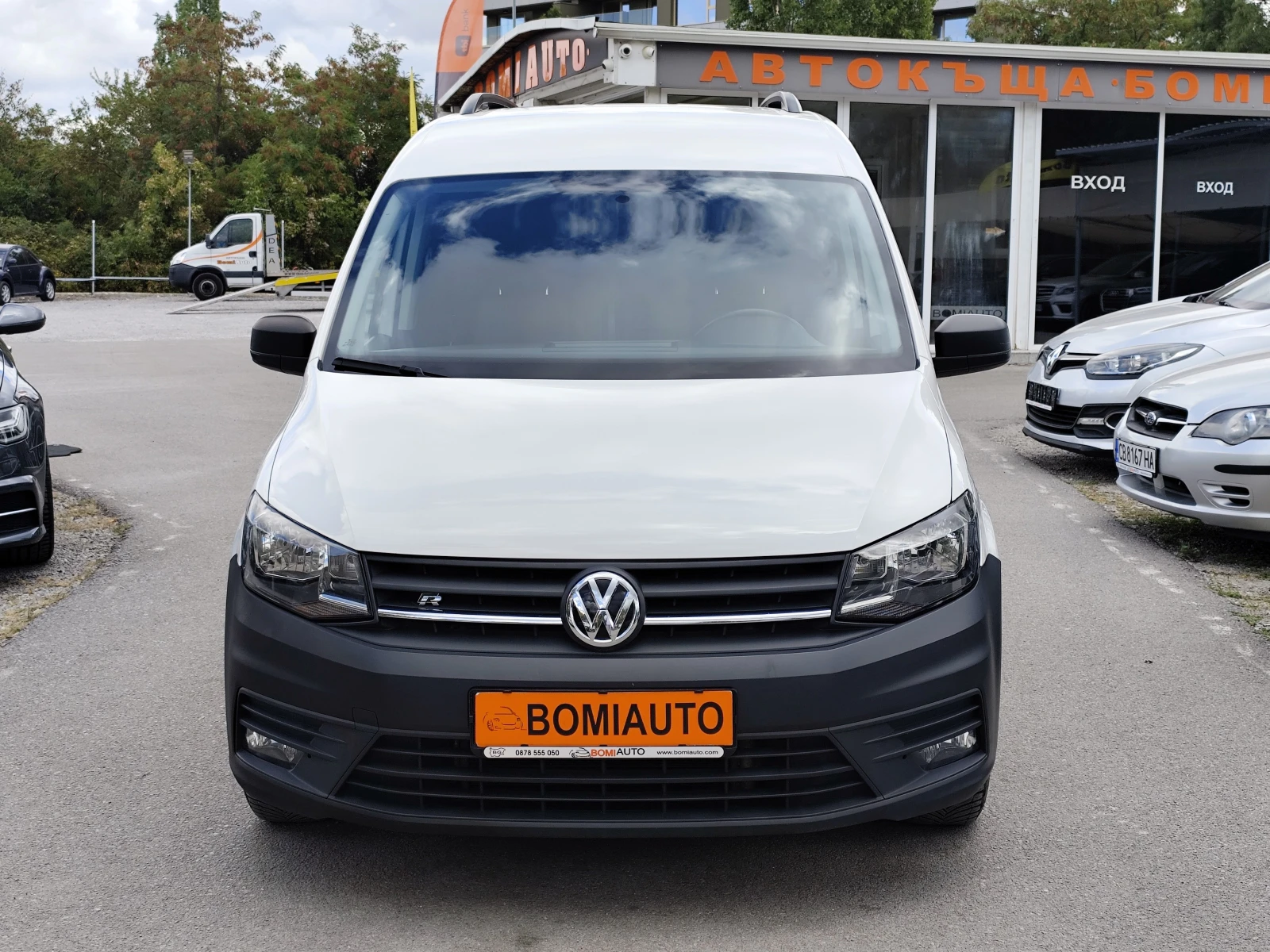 VW Caddy 2.0TDi/BUSINESS/АВОМАТИК/ KLIMA/2MECTA/EURO6D/, снимка 2 - Автомобили и джипове - 56193522