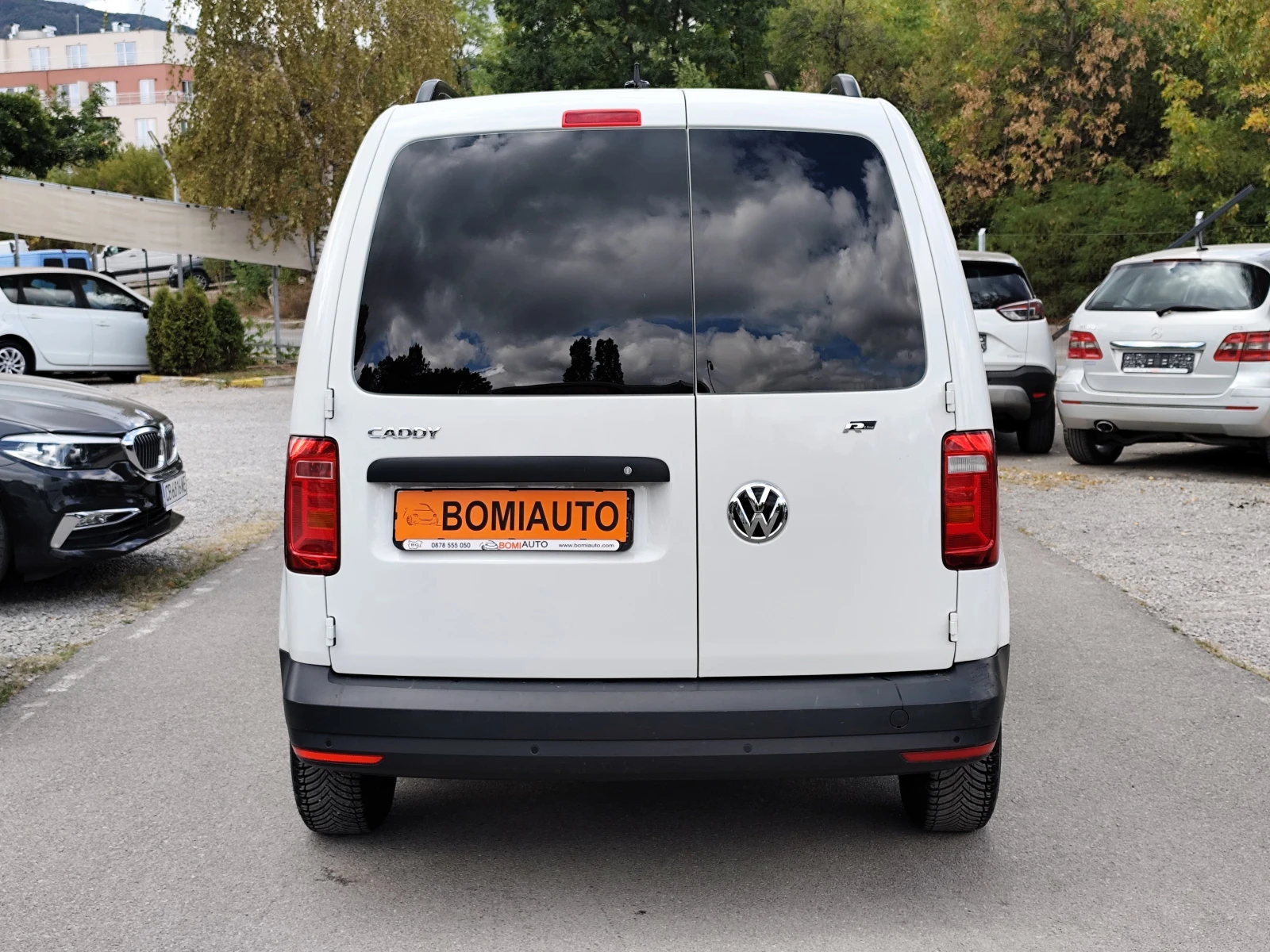 VW Caddy 2.0TDi/BUSINESS/АВОМАТИК/ KLIMA/2MECTA/EURO6D/, снимка 5 - Автомобили и джипове - 56193522