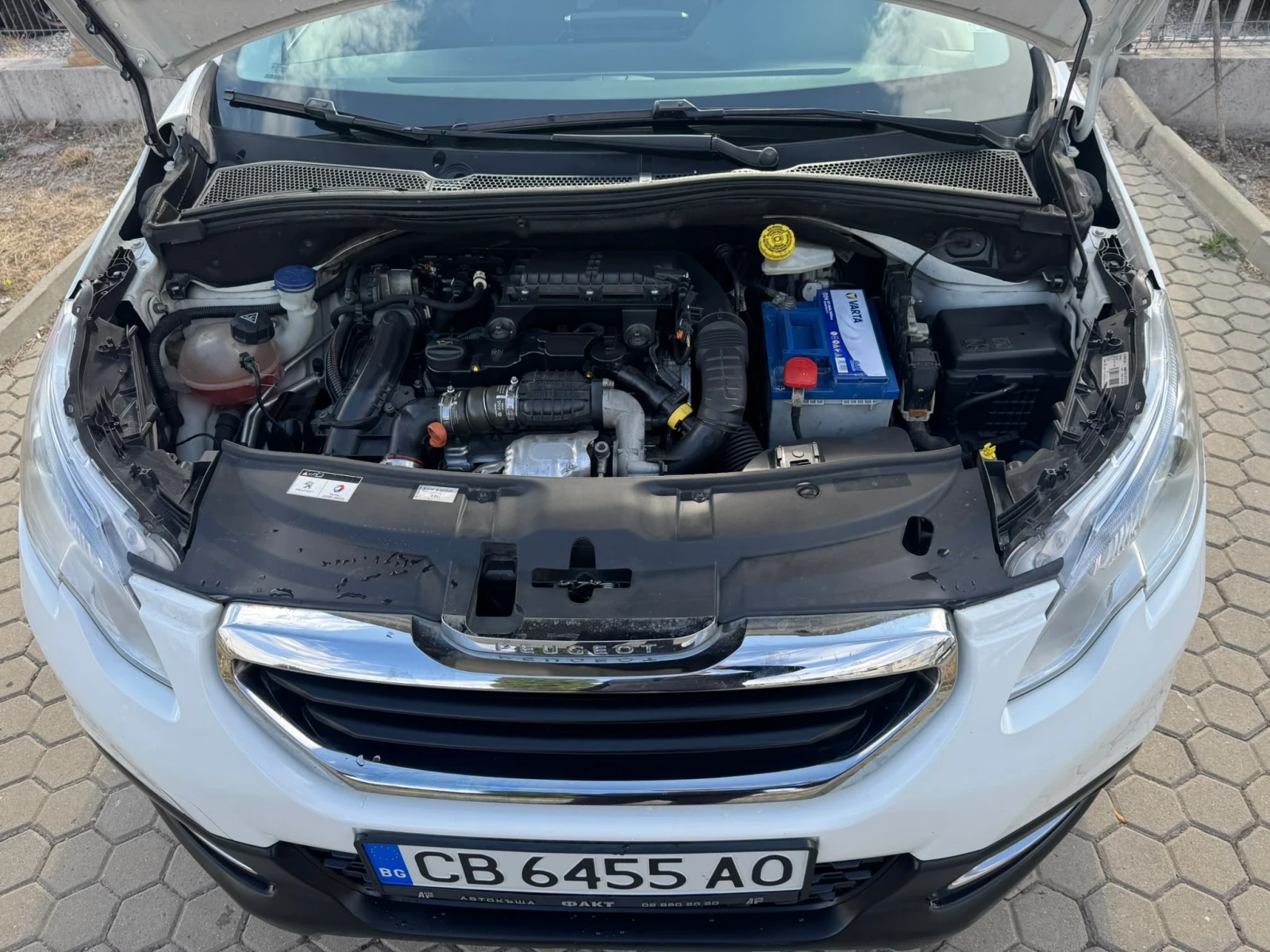 Peugeot 2008 1.6HDi, снимка 17 - Автомобили и джипове - 56281003