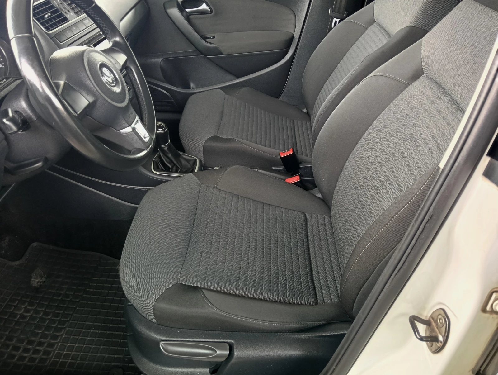 VW Polo PANORAMA, снимка 7 - Автомобили и джипове - 56680268