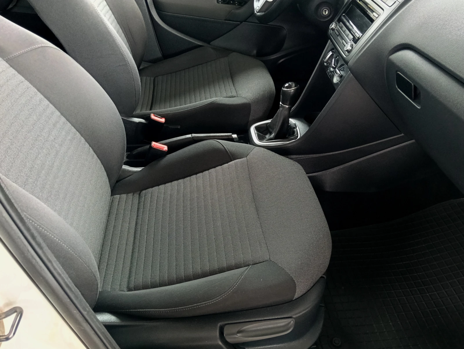 VW Polo PANORAMA, снимка 8 - Автомобили и джипове - 56680268