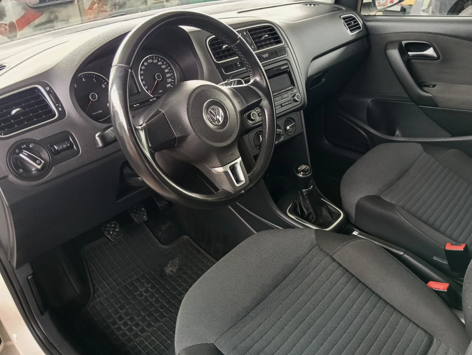 VW Polo PANORAMA, снимка 12 - Автомобили и джипове - 56680268