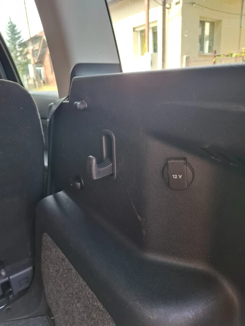 Skoda Yeti, снимка 6 - Автомобили и джипове - 52150731