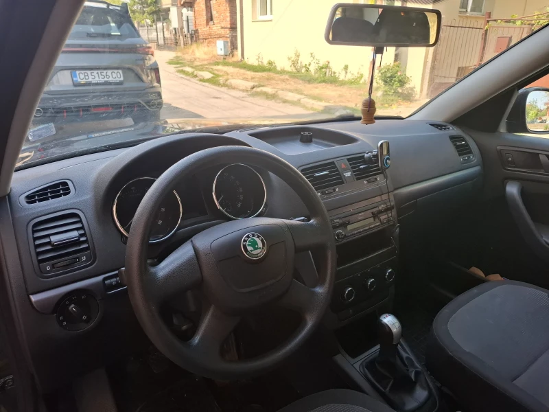 Skoda Yeti, снимка 9 - Автомобили и джипове - 52150731