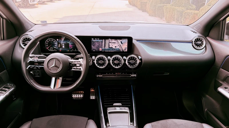 Mercedes-Benz GLA 200 d 4MATIC, снимка 11 - Автомобили и джипове - 51900292