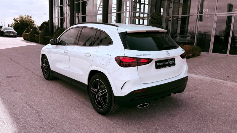 Mercedes-Benz GLA 200 d 4MATIC, снимка 4 - Автомобили и джипове - 51900292