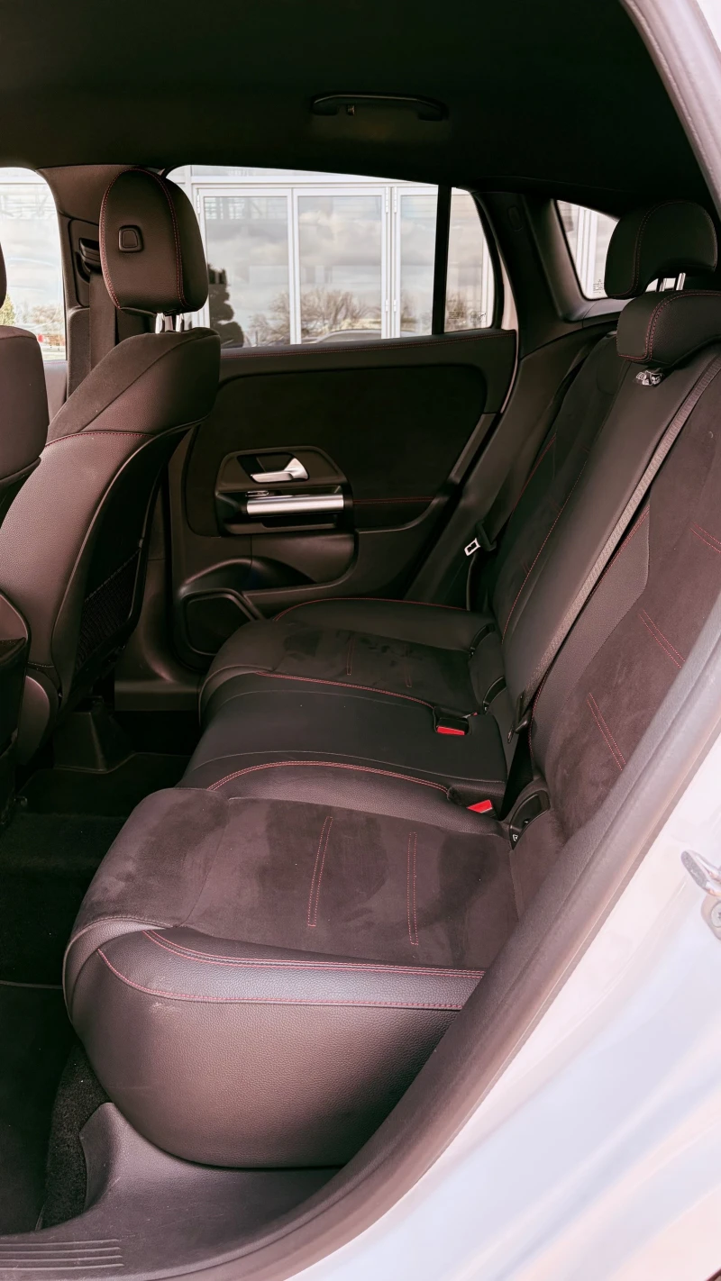 Mercedes-Benz GLA 200 d 4MATIC, снимка 9 - Автомобили и джипове - 51900292