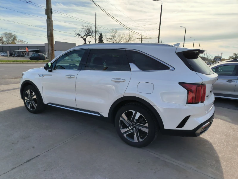 Kia Sorento 1.6T-GDi-Euro-6D-6+ 1-4WD, снимка 6 - Автомобили и джипове - 52255646