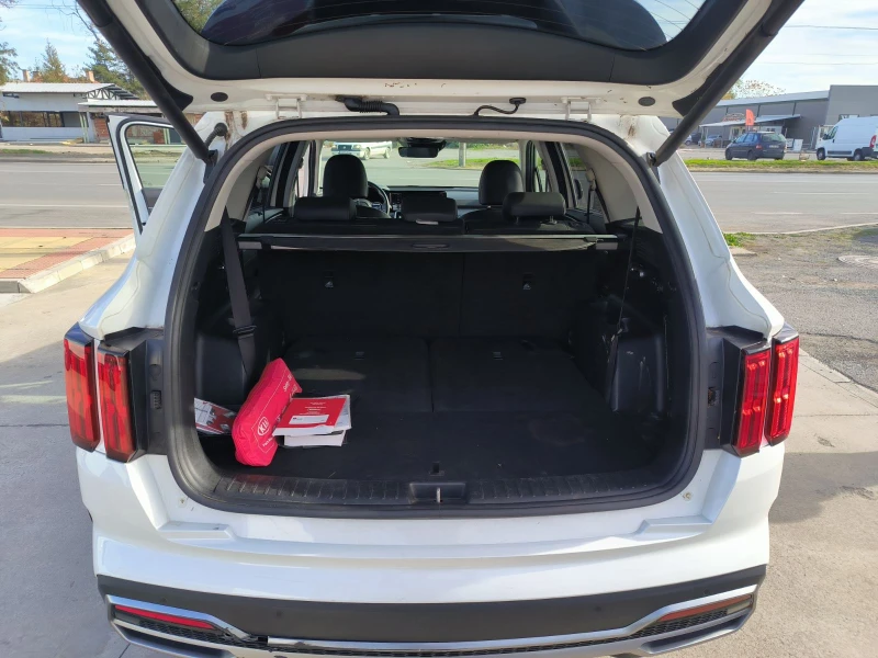 Kia Sorento 1.6T-GDi-Euro-6D-6+ 1-4WD, снимка 10 - Автомобили и джипове - 52255646