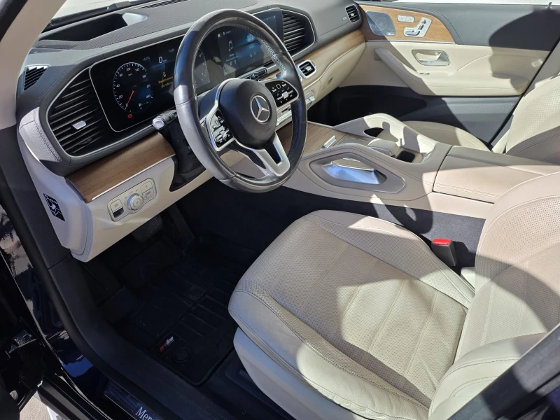 Mercedes-Benz GLE 350 4M/AMG-pack/Dist/Burmester/360/Пано/Обдухване, снимка 9 - Автомобили и джипове - 52512999