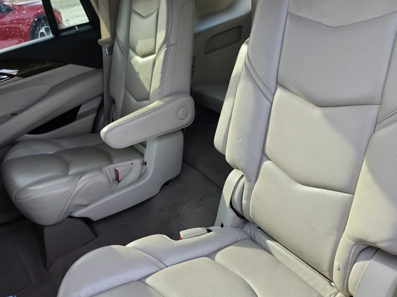 Cadillac Escalade * PREMIUM LUXURY * CARFAX * БЕЗ ПЪРВОНАЧАЛНА ВНОСК, снимка 13 - Автомобили и джипове - 52874234