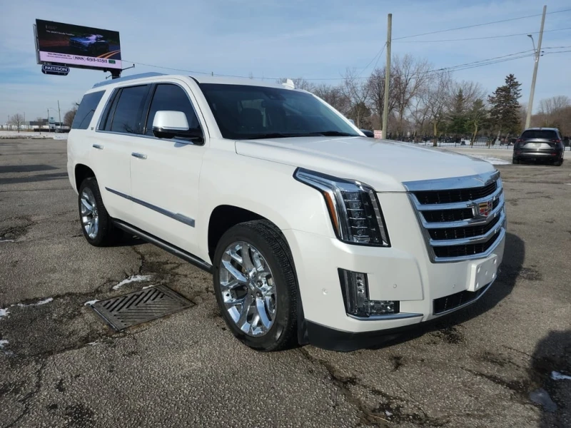 Cadillac Escalade * PREMIUM LUXURY * CARFAX * БЕЗ ПЪРВОНАЧАЛНА ВНОСК, снимка 2 - Автомобили и джипове - 52874234