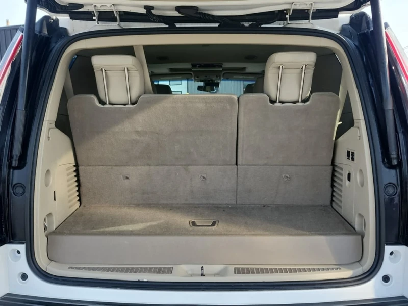 Cadillac Escalade * PREMIUM LUXURY * CARFAX * БЕЗ ПЪРВОНАЧАЛНА ВНОСК, снимка 15 - Автомобили и джипове - 52874234