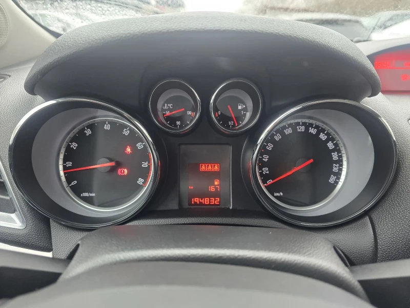 Opel Mokka 1.4i 140к.с фабрична газ , снимка 17 - Автомобили и джипове - 53123826