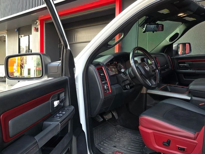 Dodge Ram 5.7 Automatic, снимка 11 - Автомобили и джипове - 55813326