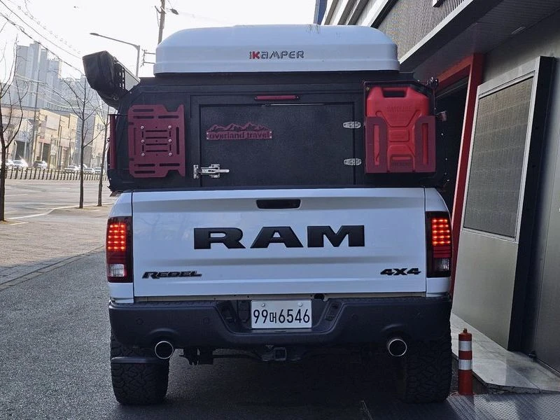Dodge Ram 5.7 Automatic, снимка 4 - Автомобили и джипове - 55813326