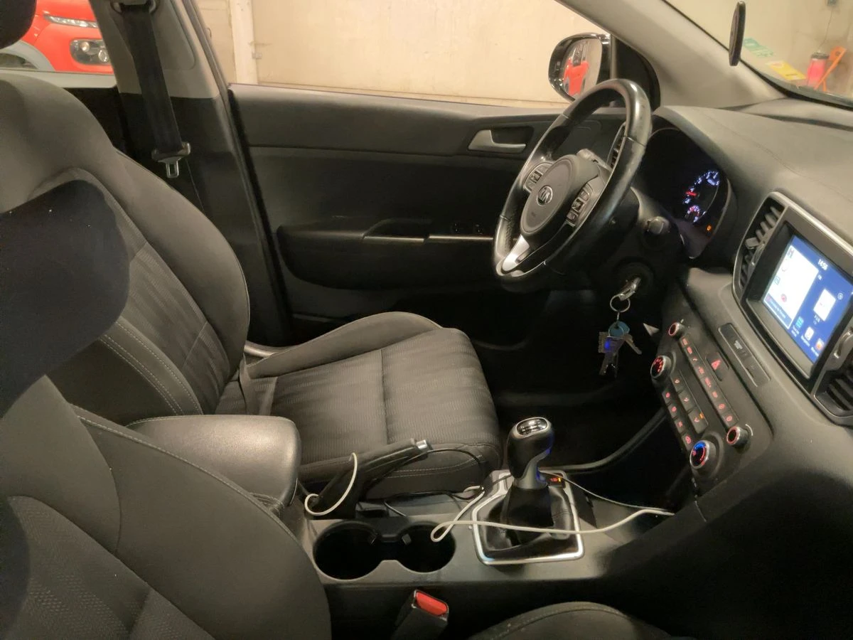 Kia Sportage 1.6 GDI, снимка 7 - Автомобили и джипове - 53732408