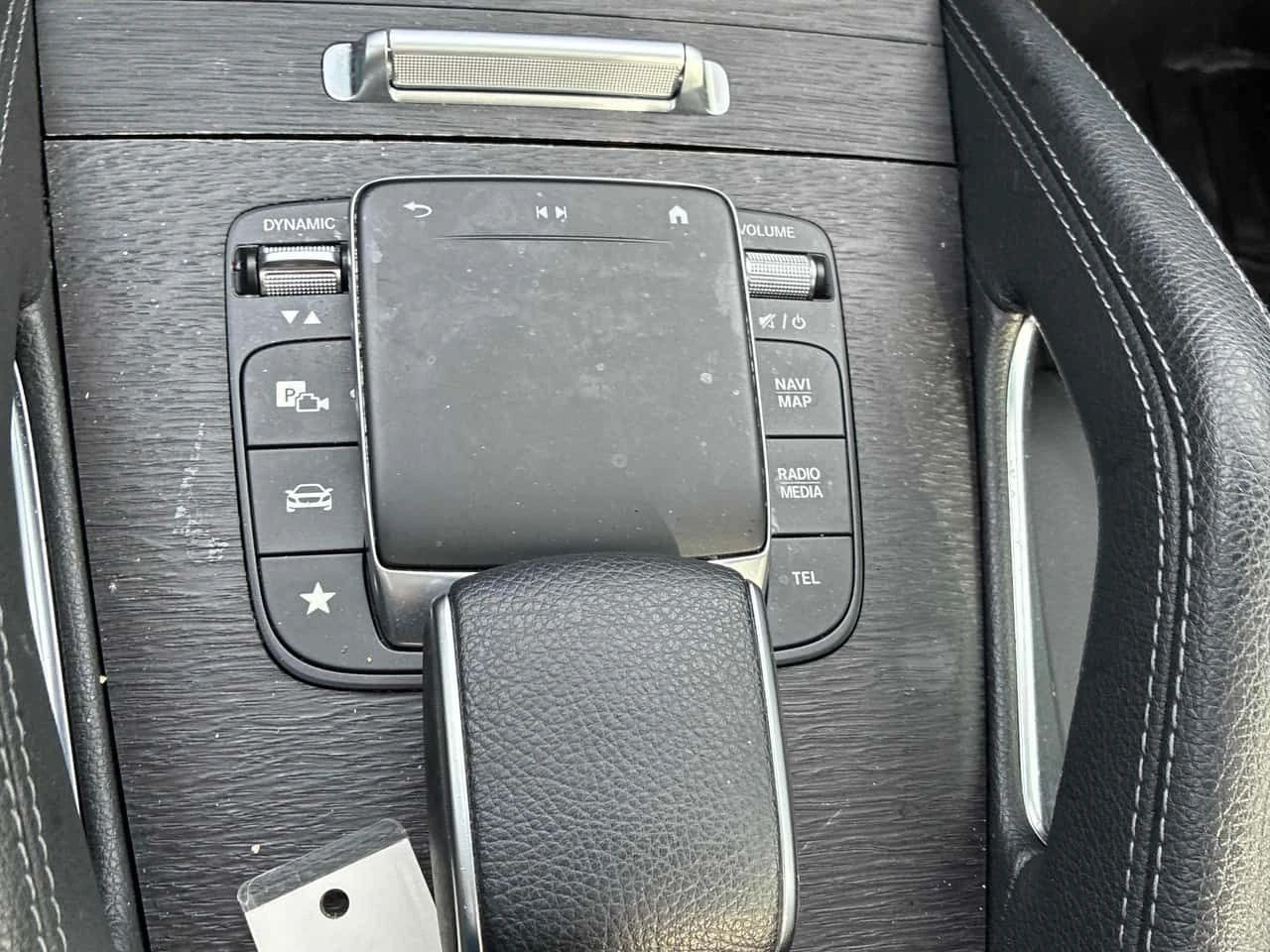 Mercedes-Benz GLE 350 * 4MATIC* BURMESTER* DISTRONIC* 360* АМБИЕНТНО* , снимка 15 - Автомобили и джипове - 53748661