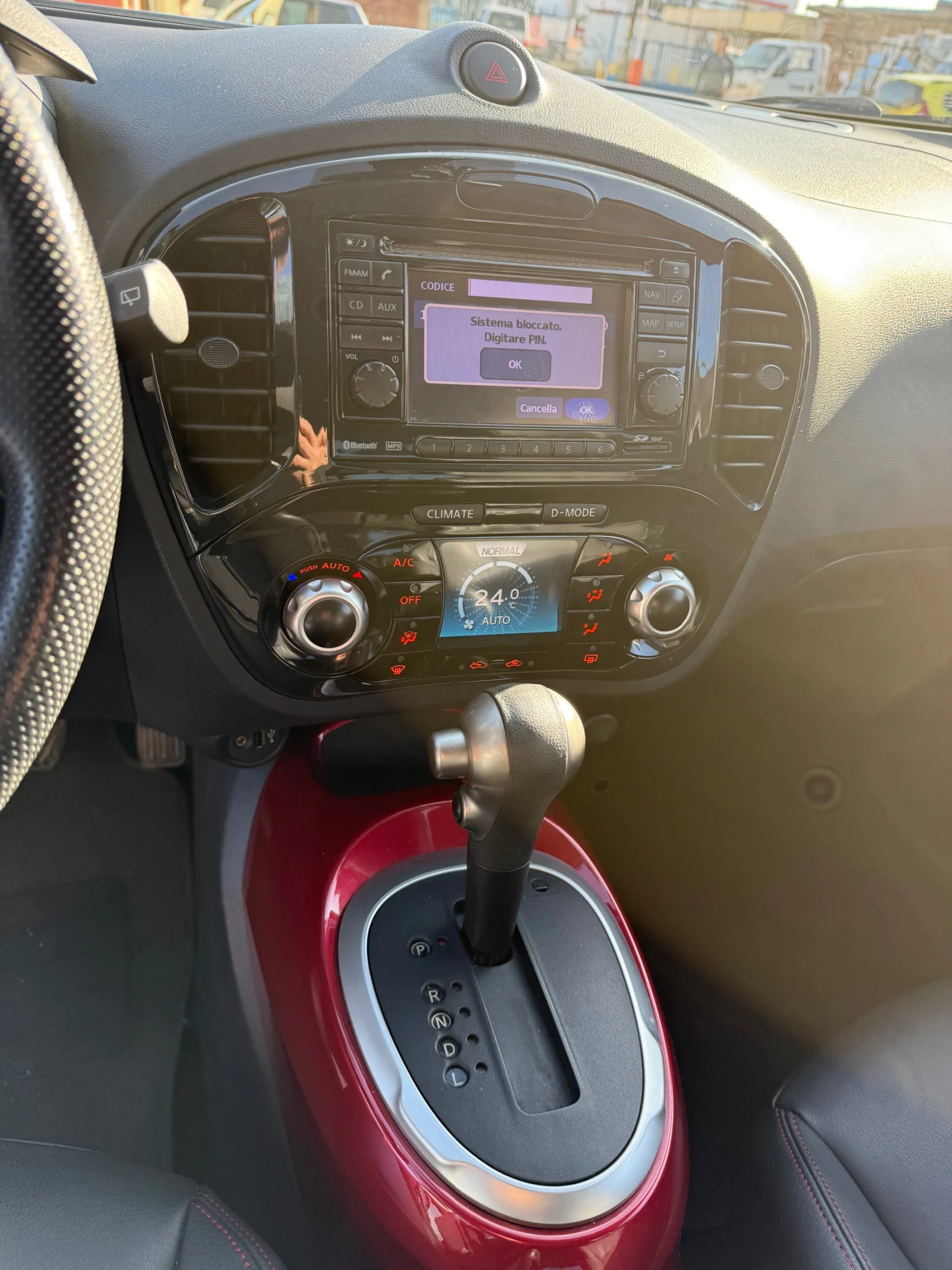 Nissan Juke 1.6, 117кс, нов внос, камера, снимка 15 - Автомобили и джипове - 54096871