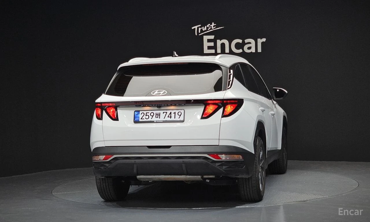 Hyundai Tucson PREMIUM* ПОДГРЕВ* ОБДУХВАНЕ* LANE* ASSIST* КАМЕРА*, снимка 4 - Автомобили и джипове - 54702731
