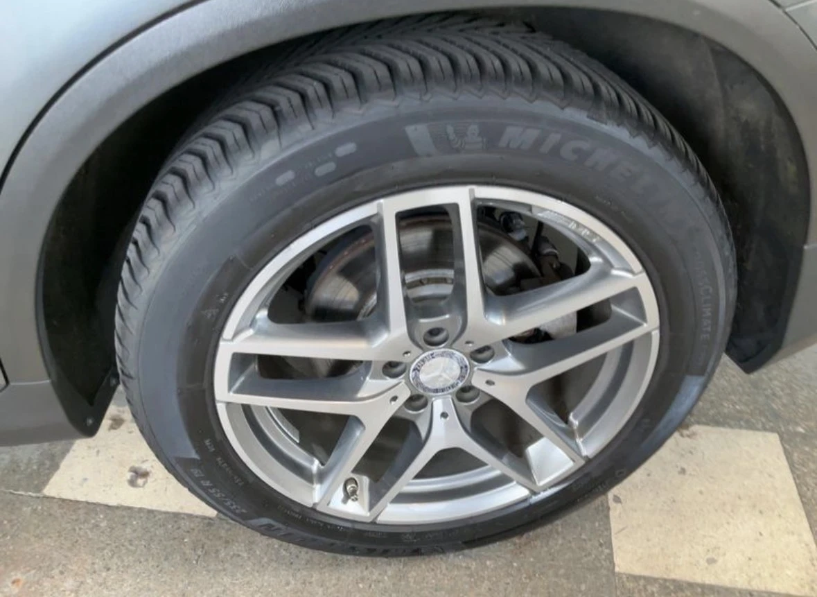 Mercedes-Benz GLC 220 d AMG 4Matic * Mercedes История* , снимка 7 - Автомобили и джипове - 55129693