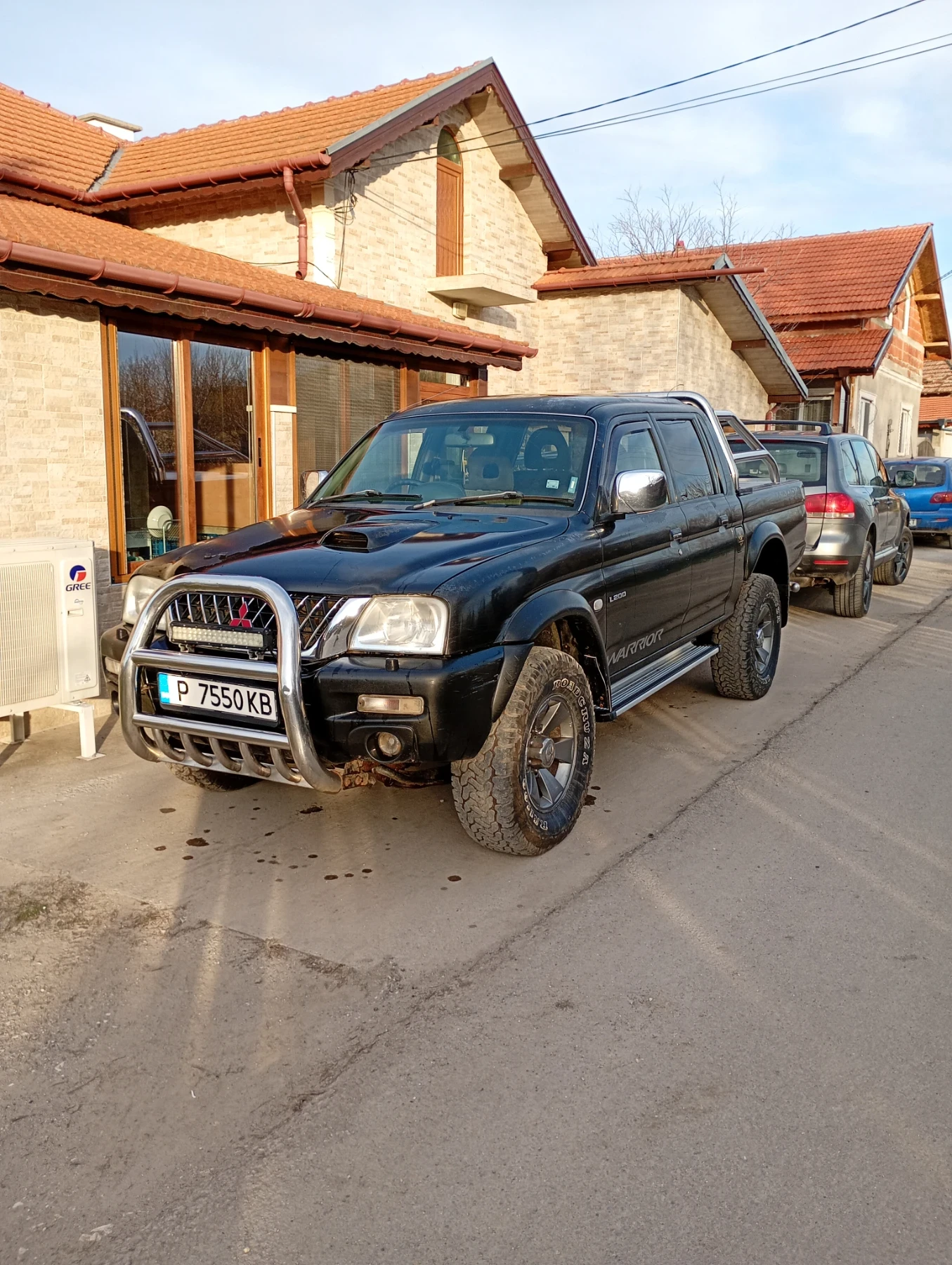 Mitsubishi L200 2.5tdi, снимка 2 - Автомобили и джипове - 55318047