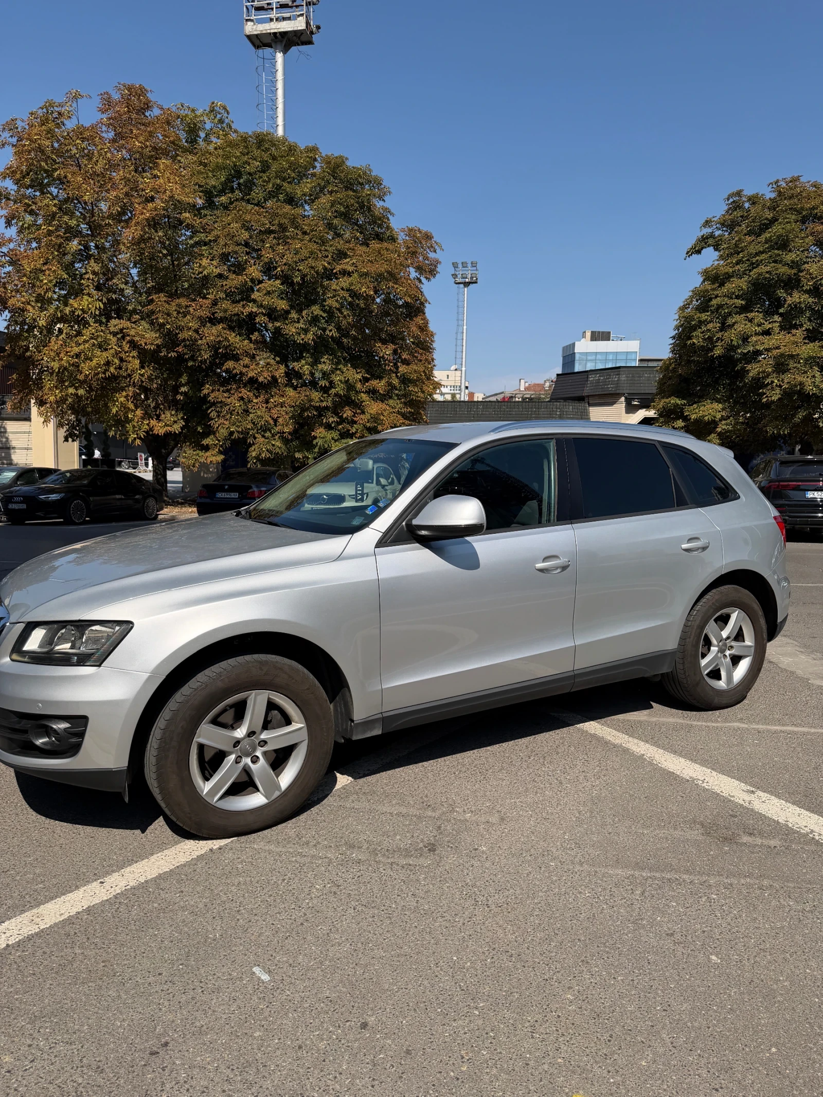 Audi Q5, снимка 5 - Автомобили и джипове - 55928657