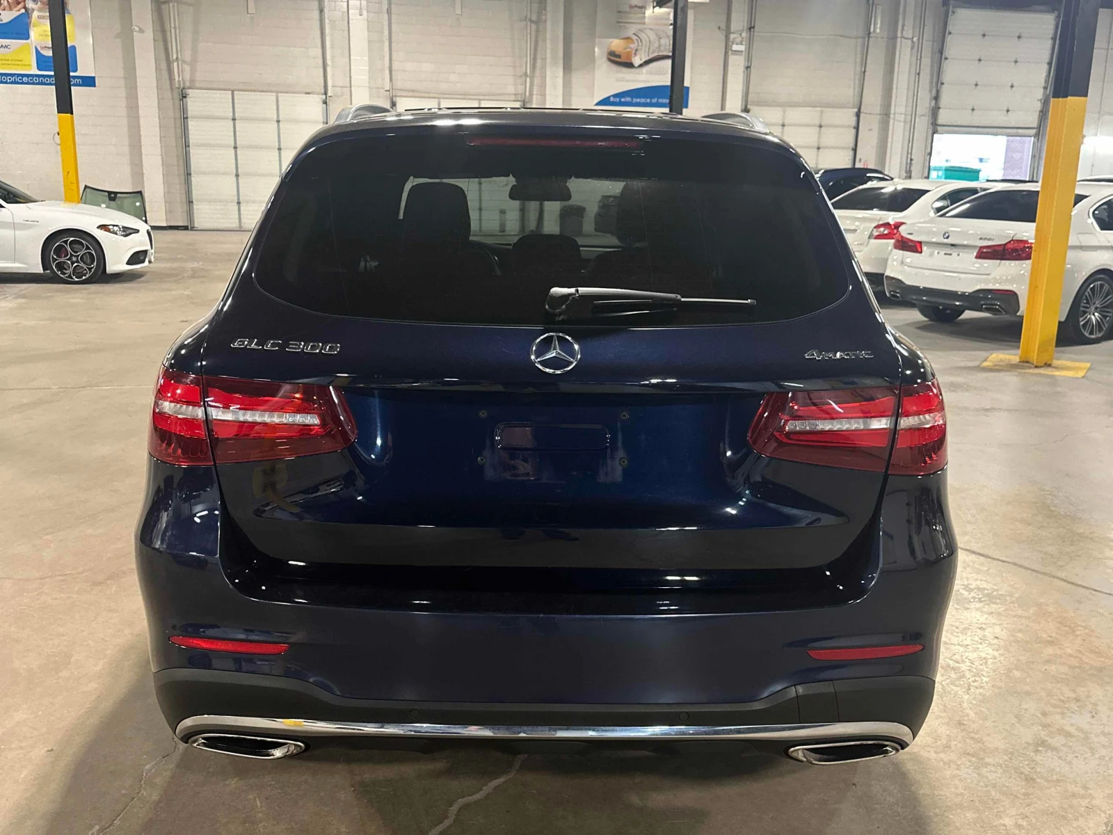 Mercedes-Benz GLC 300  CARFAX / ПАНОРАМА / АВТОКРЕДИТ, снимка 4 - Автомобили и джипове - 56127205
