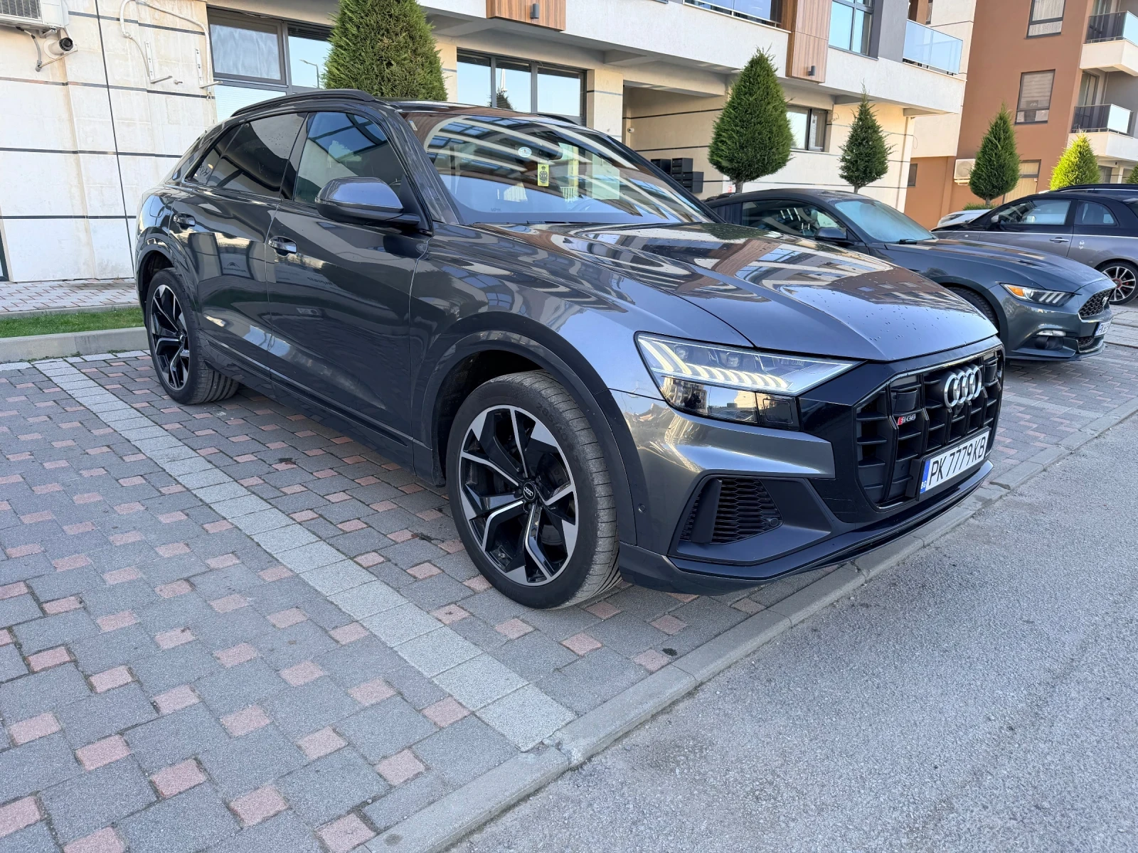 Audi SQ8, снимка 2 - Автомобили и джипове - 56610335