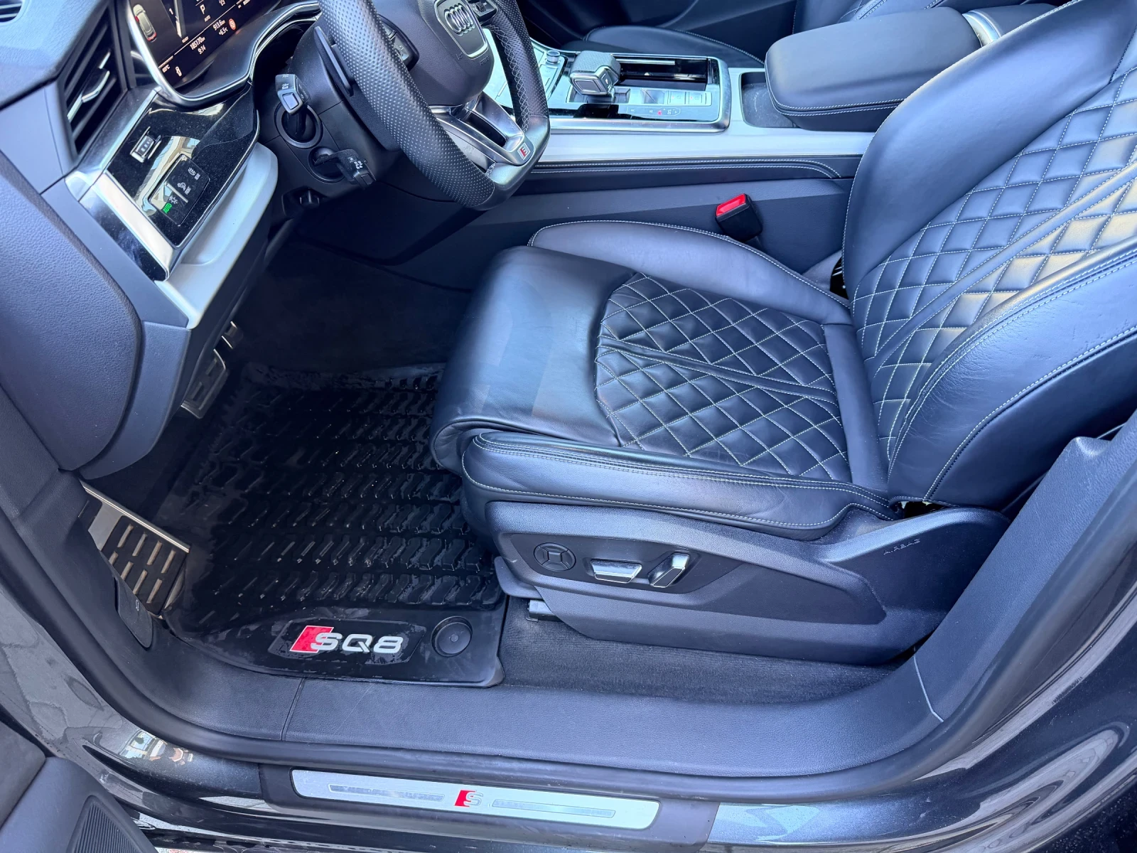Audi SQ8, снимка 6 - Автомобили и джипове - 56610335