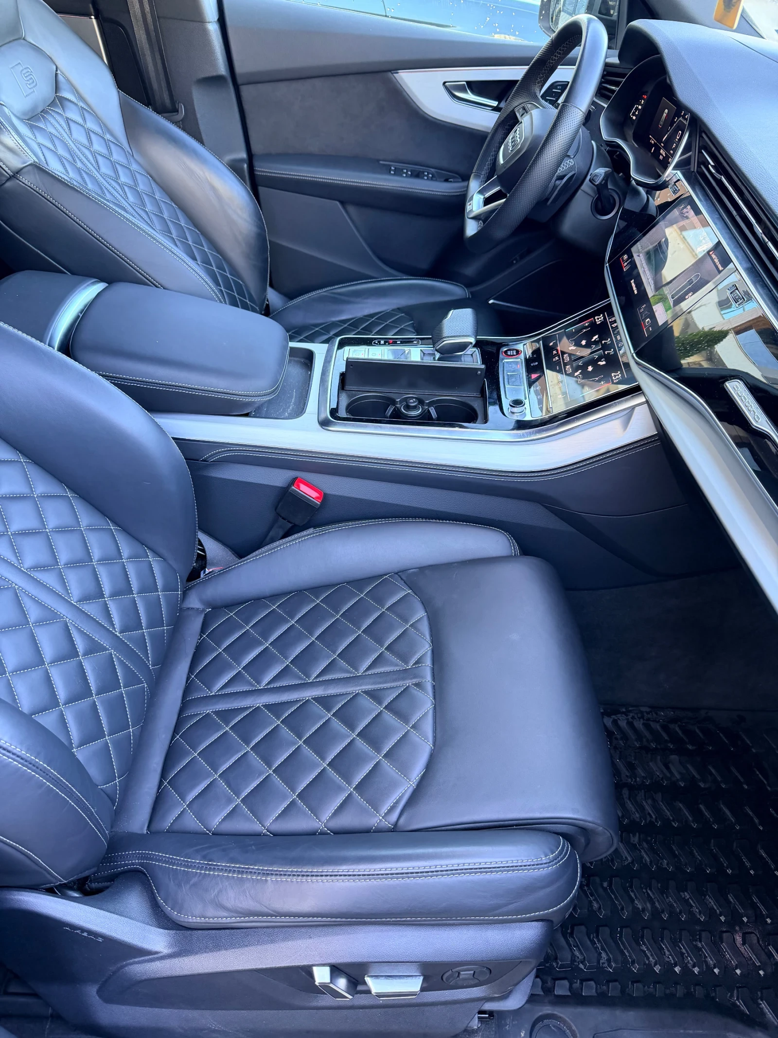 Audi SQ8, снимка 10 - Автомобили и джипове - 56610335