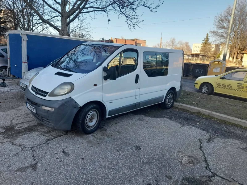 Opel Vivaro, снимка 2 - Бусове и автобуси - 47340864