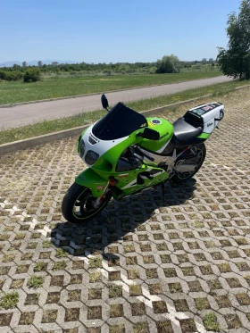 Kawasaki Zx ZX7R, снимка 10