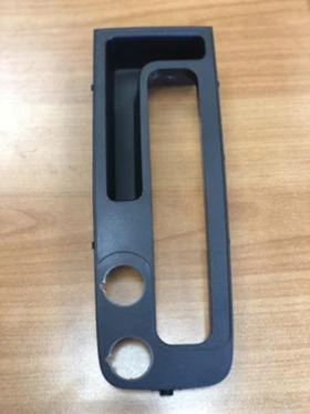 ЕЛЕМЕНТ ПОД РЪЧНА СПИРАЧКА FIAT DOBLO 2015-  735617392, снимка 1