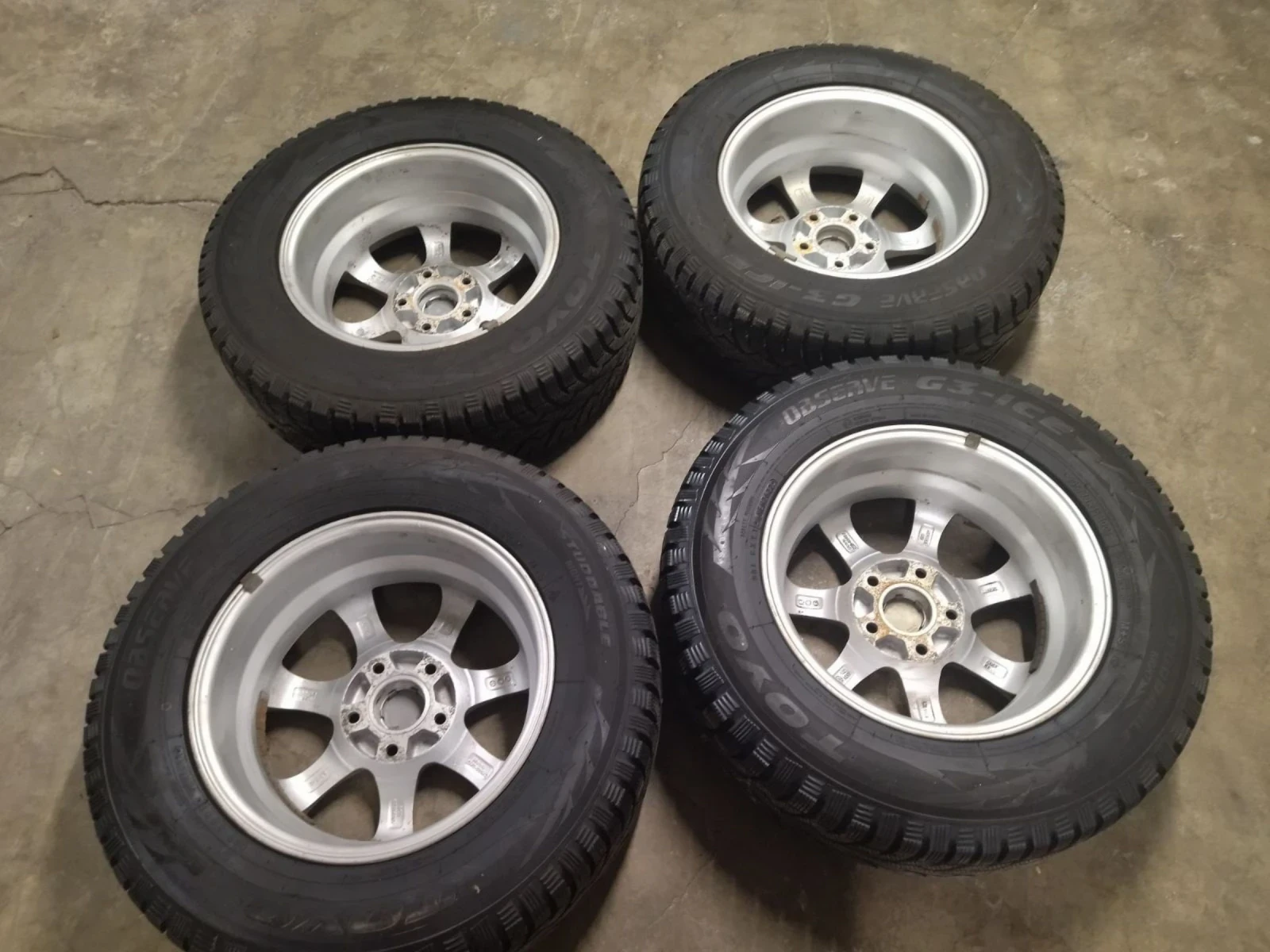    205/70R15  Honda Cr-v | Mobile.bg   2