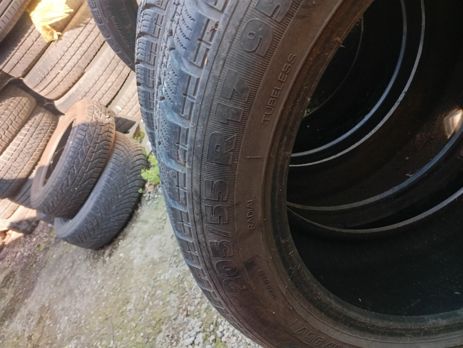 Гуми Зимни 205/55R17