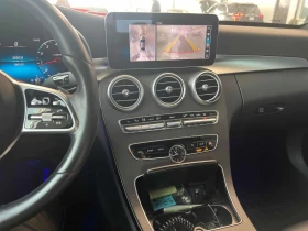 Mercedes-Benz C 300 * 2 КЛЮЧА* ПОДГРЕВ* PANO* KEYLESS* , снимка 9
