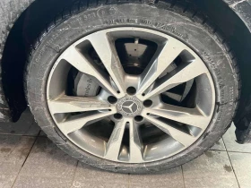Mercedes-Benz C 300 * 2 КЛЮЧА* ПОДГРЕВ* PANO* KEYLESS* , снимка 7